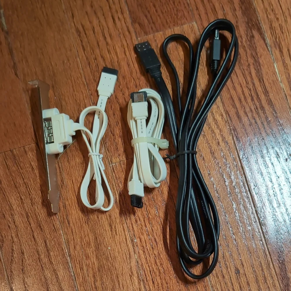 eSATA Plate Port with White and Black Cables